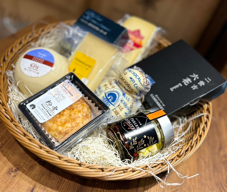北海道産ナチュラルチーズ10,000円セット【スタッフセレクト】
